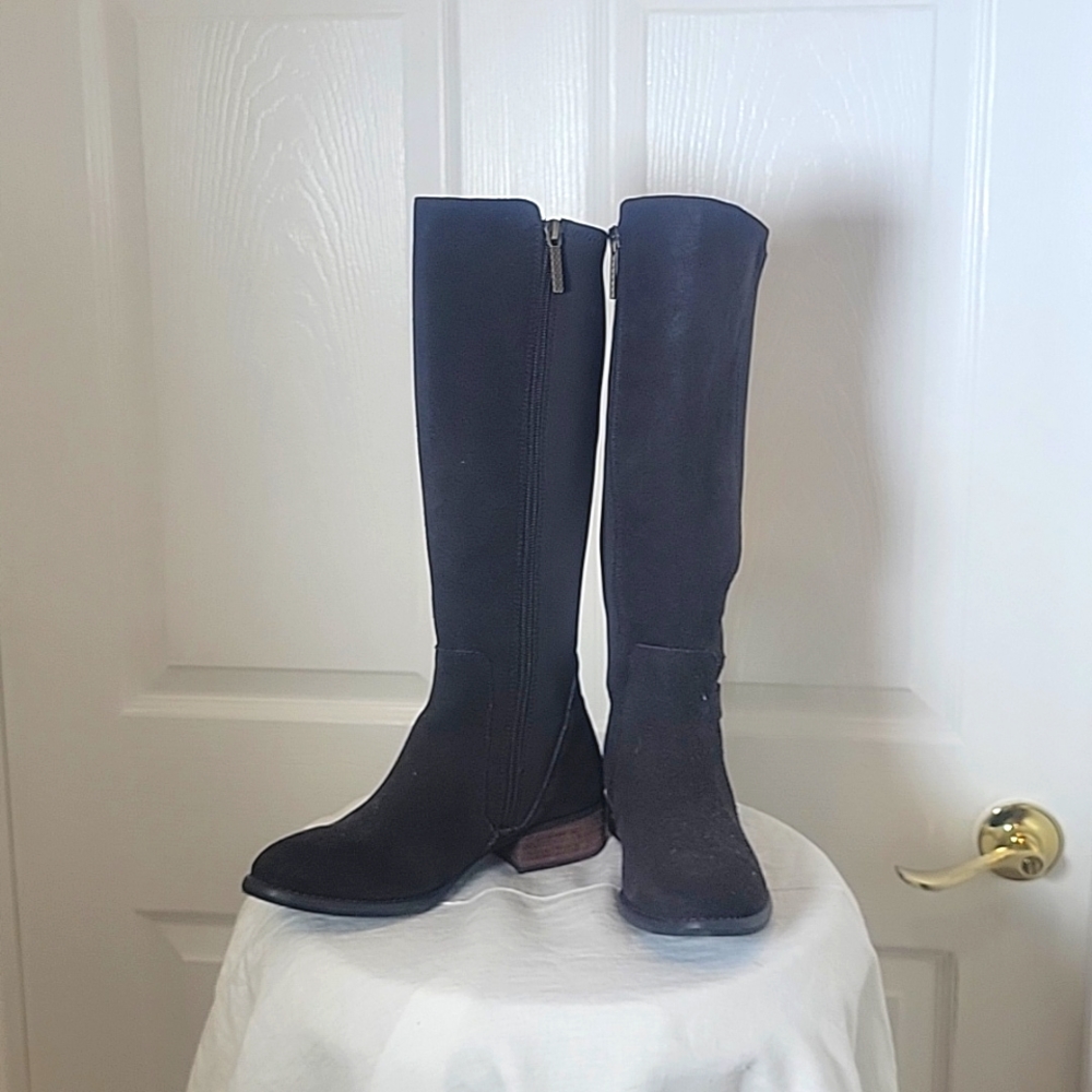 Donald J Pliner gray/black boots size 6